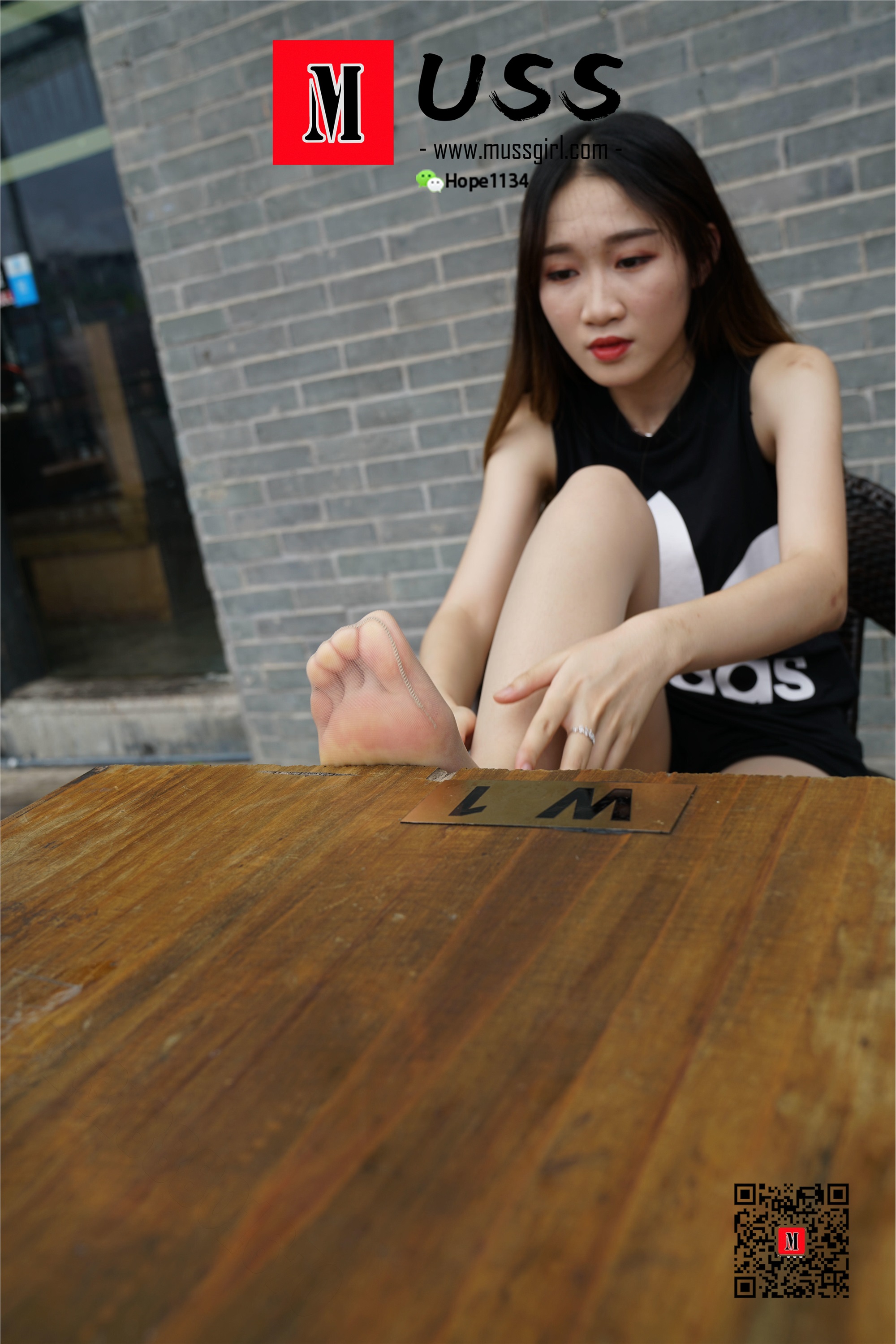 MussGirl慕丝女郎  NO.009 开心少女腿腿